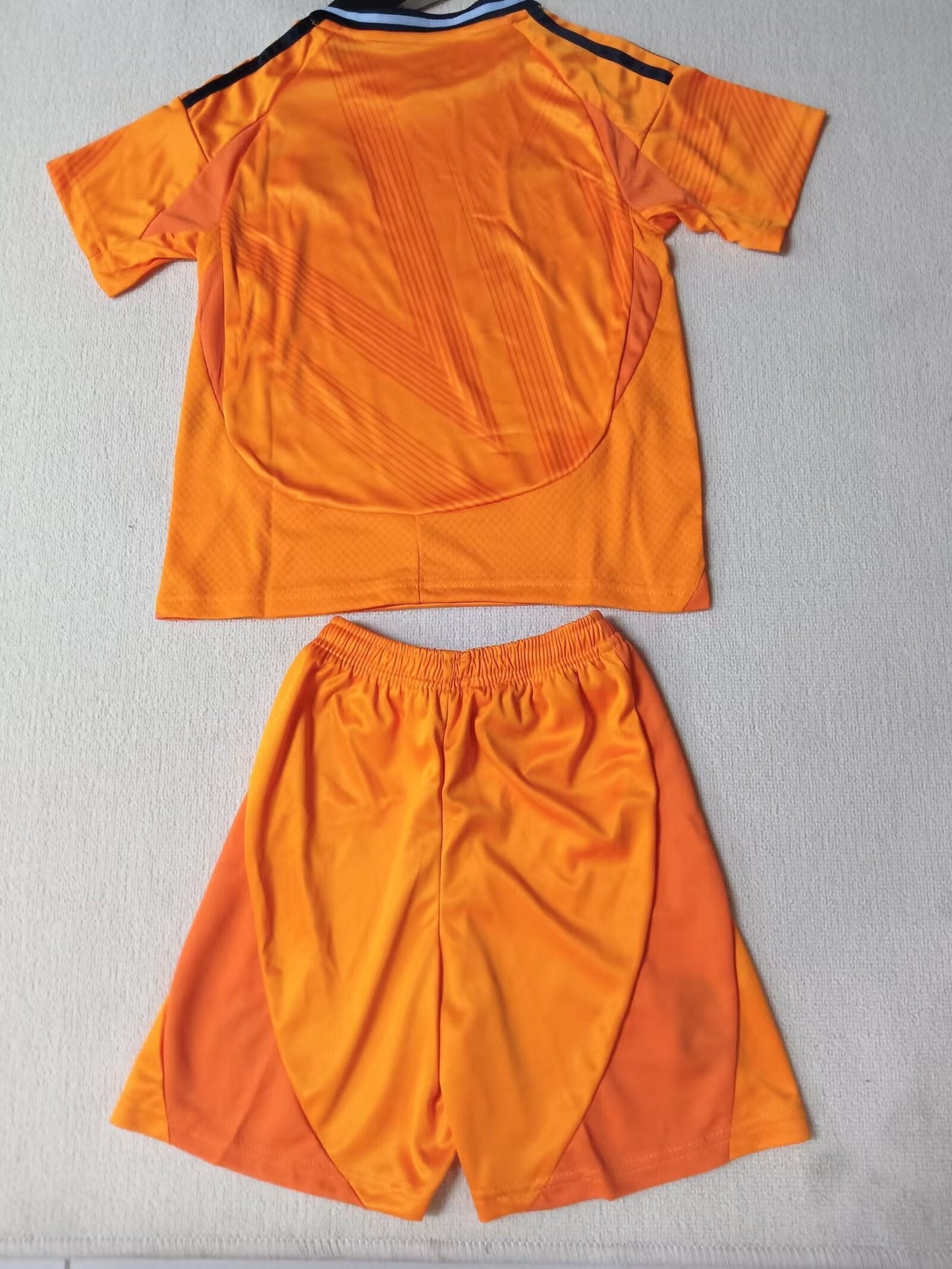 Real Madrid Away 24/25 - Kids (Short included)