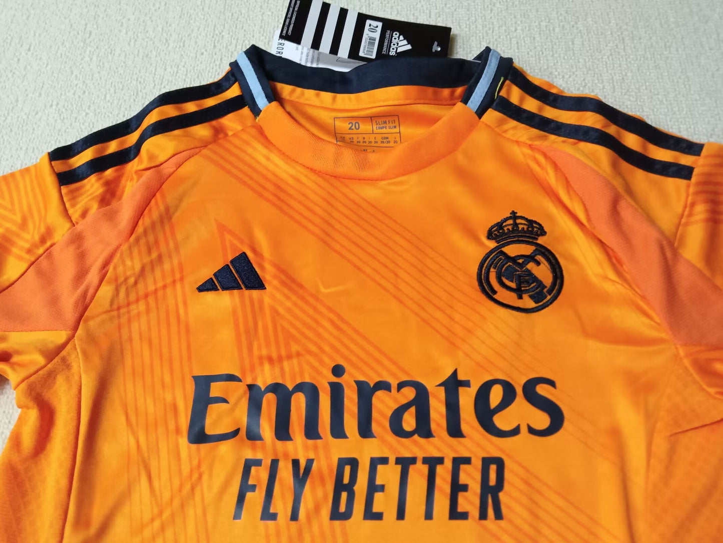 Real Madrid Away 24/25 - Kids (Short included)