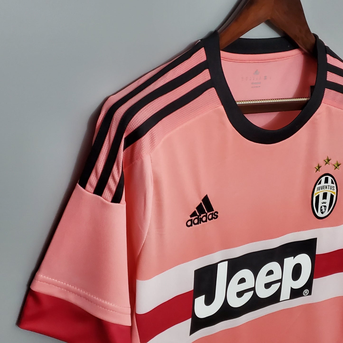 Retro Juventus Away 15/16