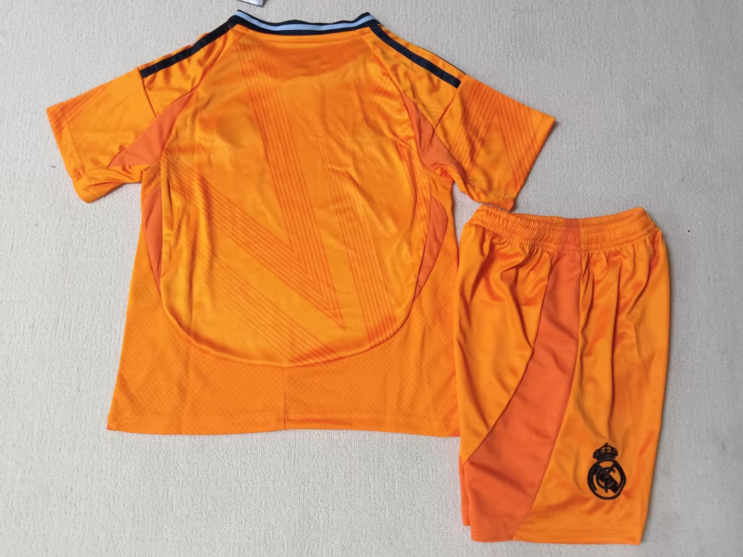 Real Madrid Away 24/25 - Kids (Short included)