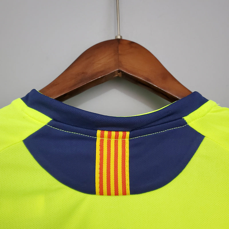 Retro Barcelona Away 05/06