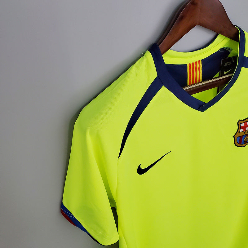 Retro Barcelona Away 05/06