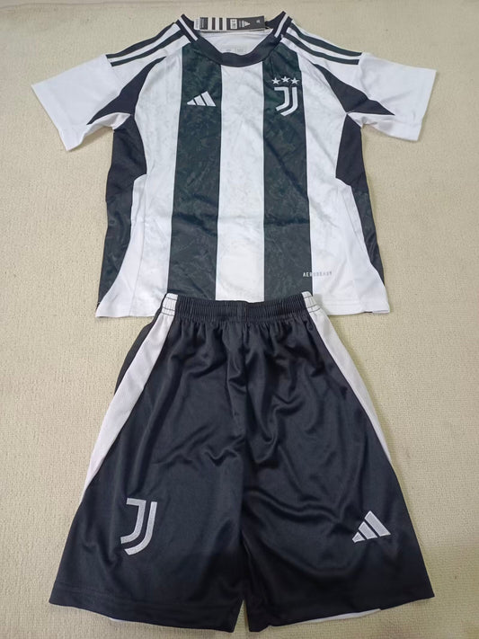 Juventus Home 24/25 - Kids (Shorts included)