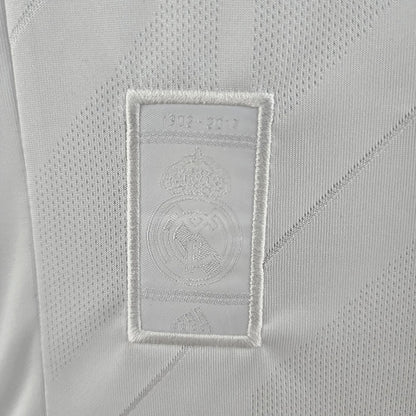 Maillot rétro Real Madrid Domicile 17/18